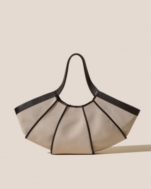 Hereu Delta Shell-shaped Kadın Tote Çanta Bej Rengi Koyu Kahverengi | Türkiye-36GVWOSTC